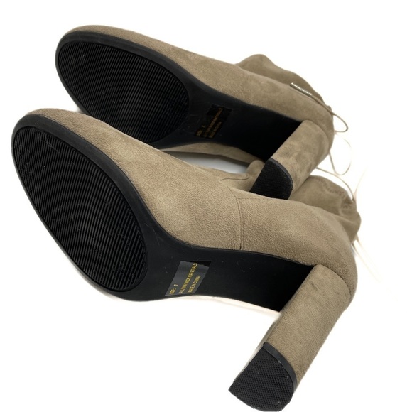 Qupid Taupe Faux Suede Ankle Sock Tie back Booties size 7 - Picture 6 of 9